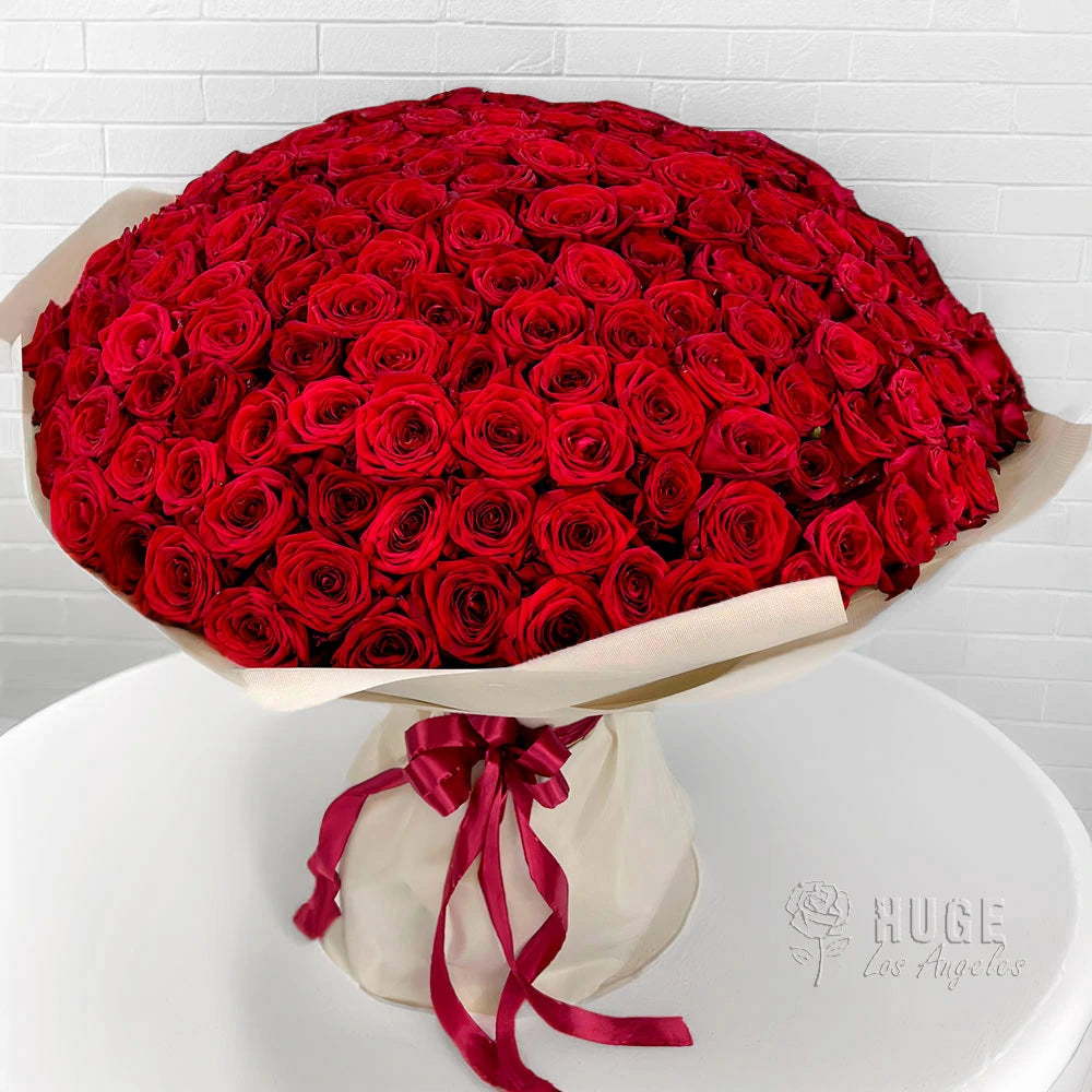 Bouquet of 200 Red Roses