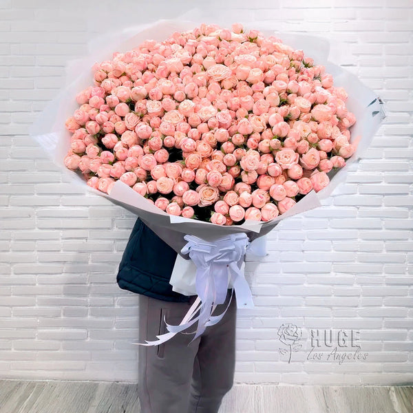 Luxurious Blush Roses Bouquet