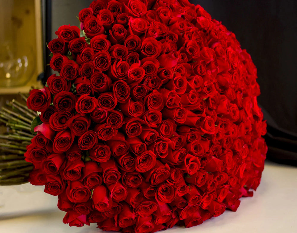 Lush bouquet of fresh red roses available for prompt delivery in Los Angeles.